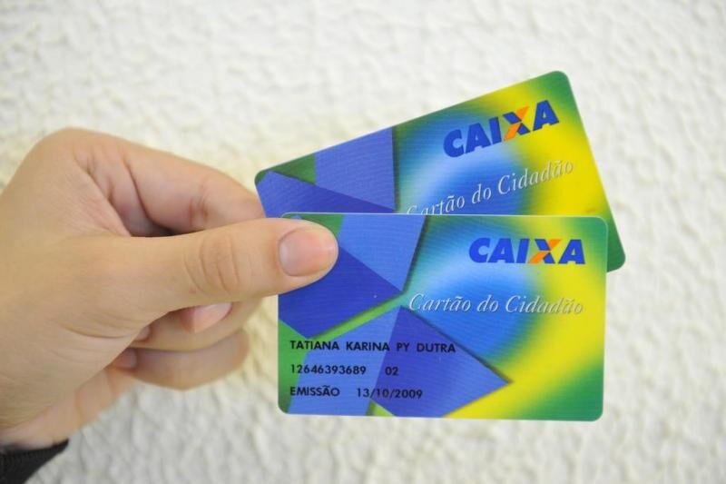 24395109-3877273